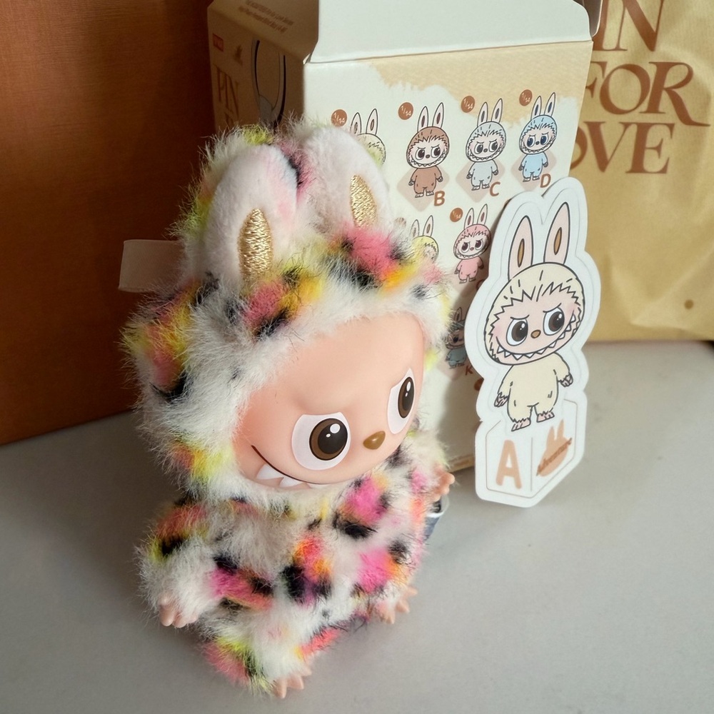 CUSTOM LABUBU The Monsters Pin for Love Series Vinyl Plush Pendent, “A” ~ NWB - Picture 3 of 10